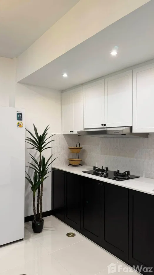 picture Modern Home with Premium Free Upgrades in a Prime Location 6543671 - 8/35