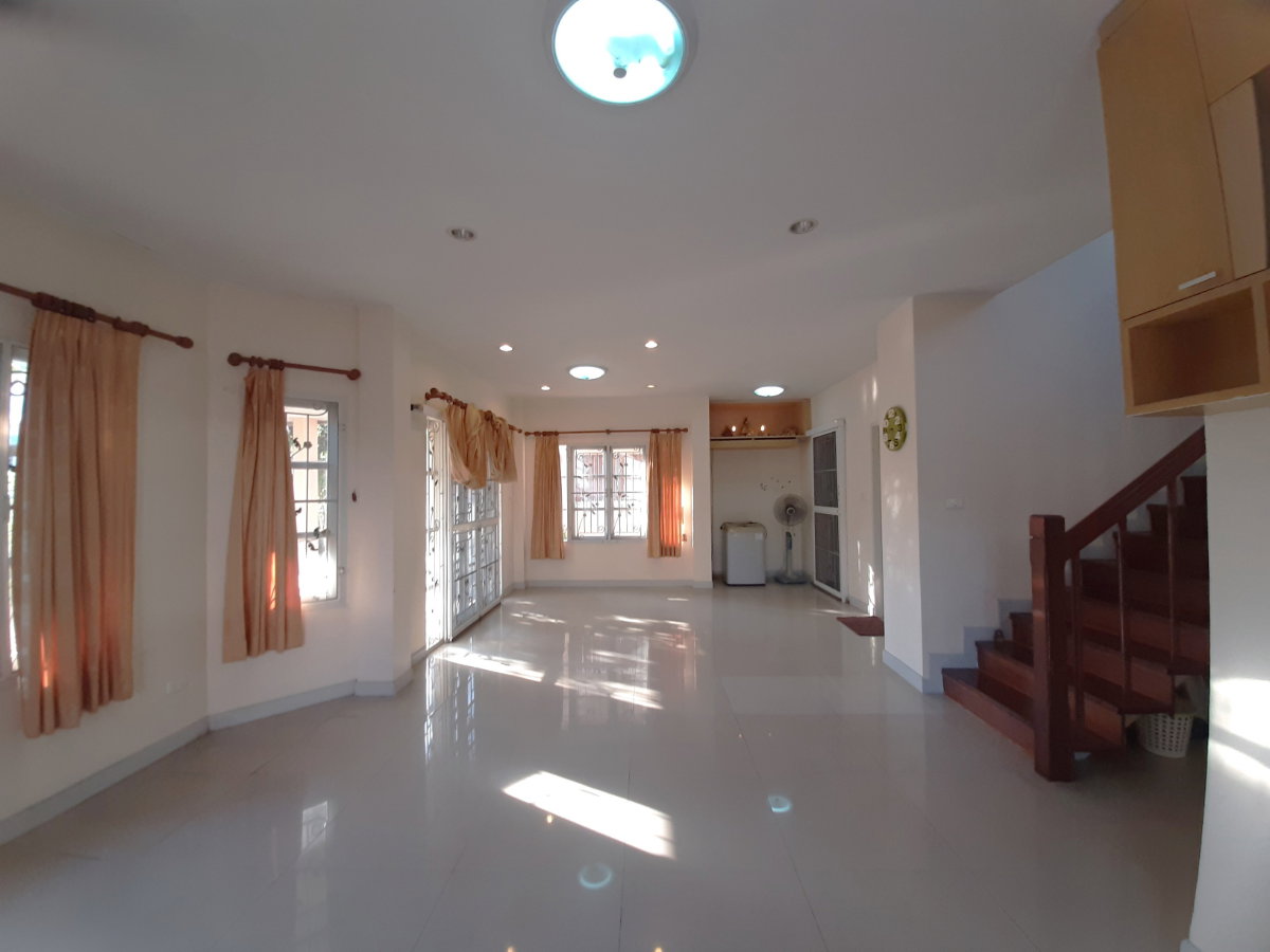 รูป บ้านเดี่ยว ม.สินเพชร จันทน์ทองเอี่ยม บางบัวทอง  59.5 ตรว. 3 นอน 2 น้ำ 4 จอด (ภายนอกอีก 4 รวมทั้งหมด 8 คัน ) ปกติ 4.4 ล้าน เหลือ 4.0 ล้าน  โ085-0732541 - รูปที่ 8/19