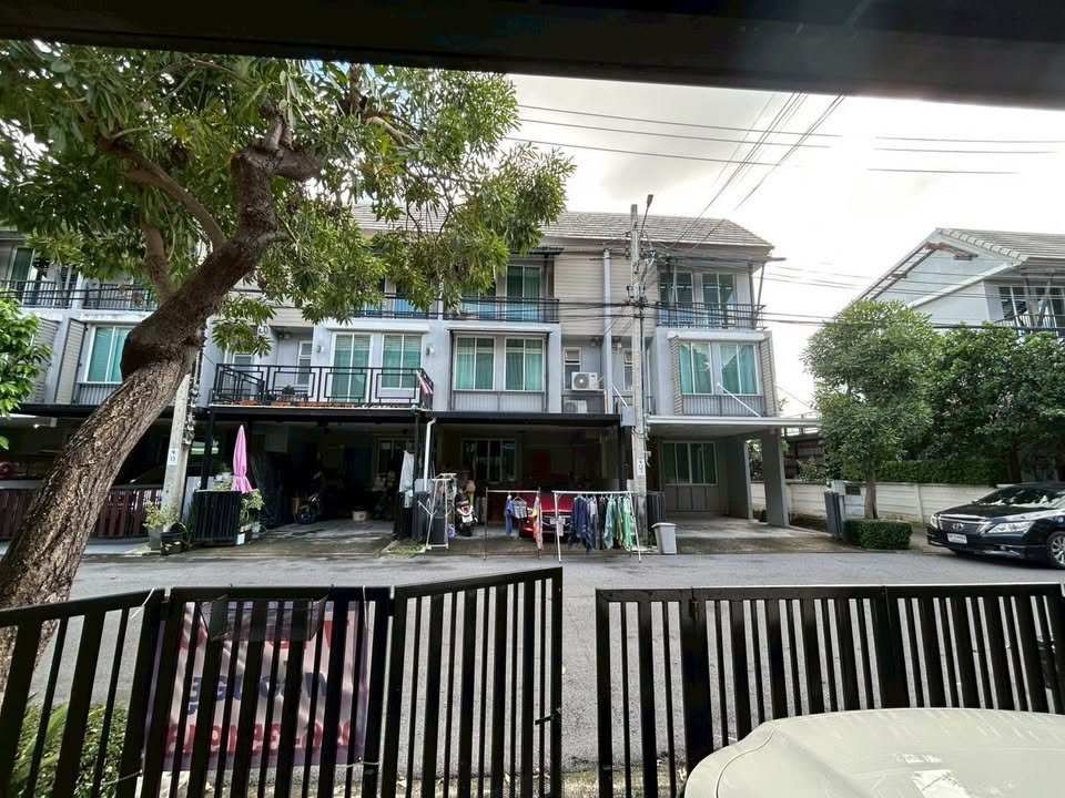 รูป ✅ขาย ทาวน์โฮม หมู่บ้านอารียา เดลี่ เกษตร-นวมินทร์ บ้านสวยสภาพดี พร้อมอยู่ ทำเลดีที่สุดของถนนเกษตร-นวมินทร์ - รูปที่ 2/4