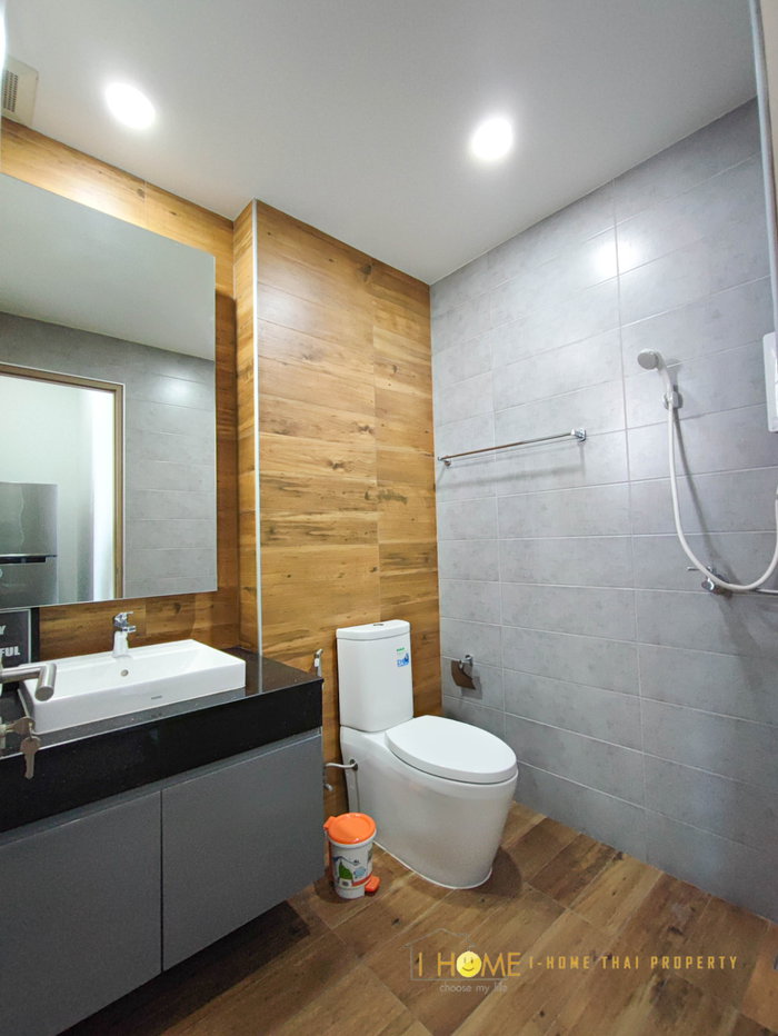 รูป ให้เช่า Luxury Pool Villa 3 ชั้น พร้อมสระว่ายน้ำส่วนตัว สไตล์ Modern #A1-V0018 - รูปที่ 38/46