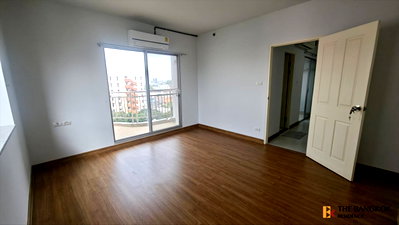 Condos for sale : 🔥 Condo for Sale at Supalai Park Ratchayothin - Unfurnished Unit at Below Market Price, Near BTS Ratchayothin