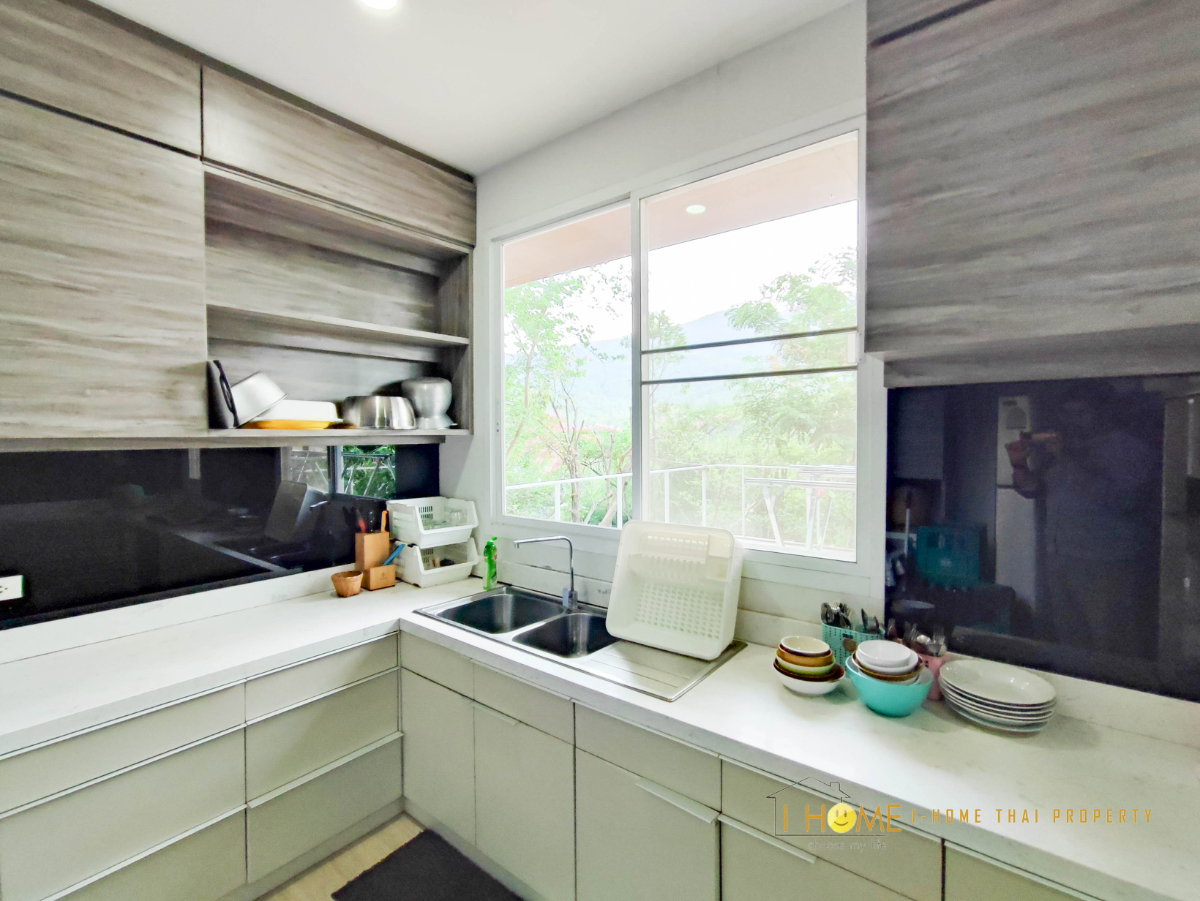 รูป ให้เช่า Luxury Pool Villa 3 ชั้น พร้อมสระว่ายน้ำส่วนตัว สไตล์ Modern #A1-V0018 - รูปที่ 16/46