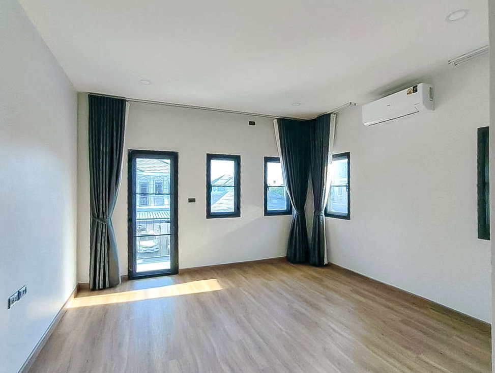 picture House for Sale Nong Pla Lai East Pattaya 4Bedroom - 4/15