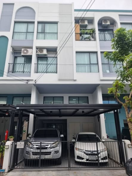 ขายทาวน์โฮม : 🔥 ขาย เมซอง 168 ลาดพร้าว 101 (Mesong 168 Ladprao 101) ใกล้ MRT ลาดพร้าว 101✅✅✅