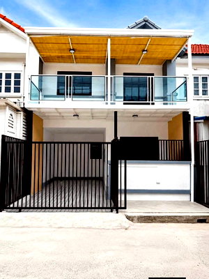 Townhouses for sale Nonthaburi : ⭐✨RH-062  Bua Thong 4 Townhouse, Ban Kluai–Sai Noi✨⭐