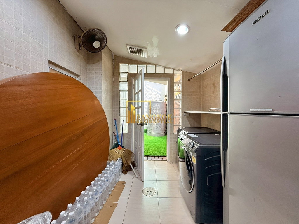 picture Baan Klang Krung | Spacious 4 Bedroom Townhouse in Thonglor - BR49091TH - 12/51