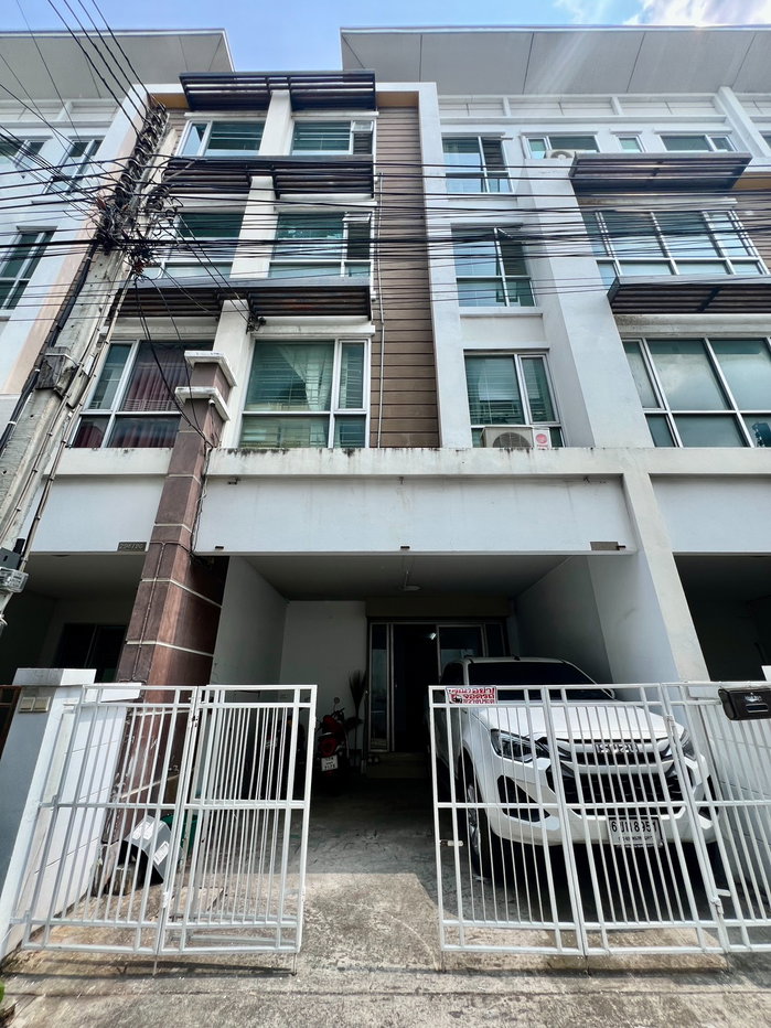 รูป เหมาะใช้เก็บของหรือรีโนเวท ขายโฮมออฟฟิศ อาร์เค ออฟฟิศ พาร์ค (RK Office Park) ร่มเกล้า-สุวรรณภูมิ . - รูปที่ 1/19