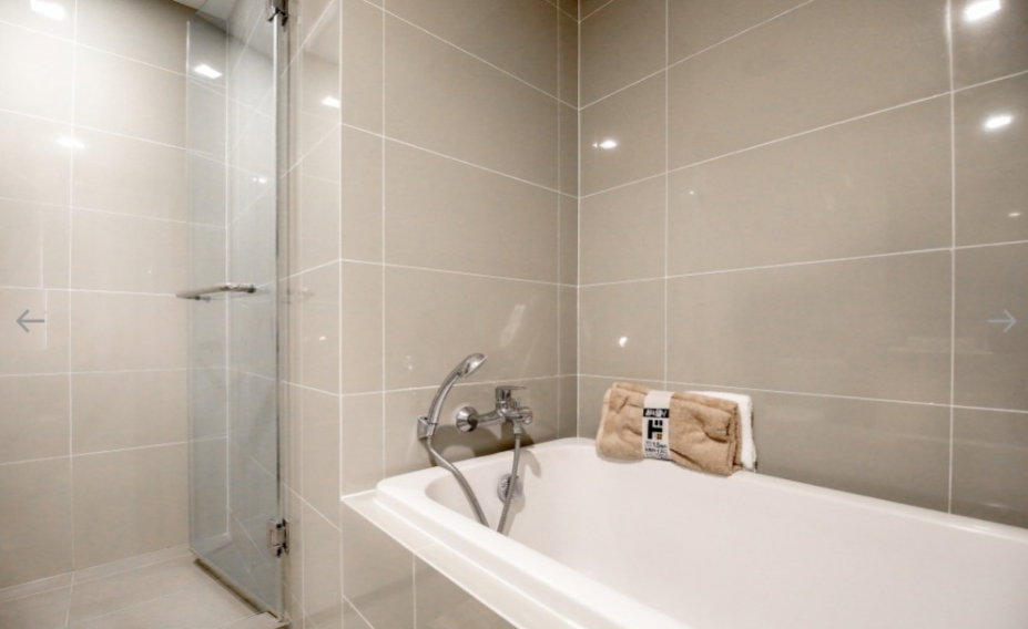 picture Maestro 39 Sukhumvit 39  BTS Phrom Phong  Pet Friendly  2 Bedroom, 1 Bathroom - 10/16