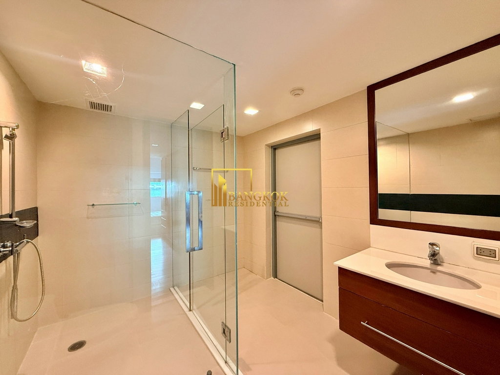 picture Le Raffine 31 | Exceptional 3 Bedroom Luxury Condo With Pool - BR5785CD - 33/59