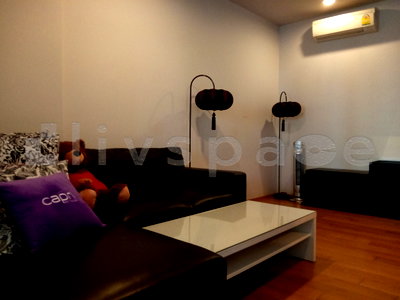 Condos for rent : ▚ LK184ツ FOR RENT: Hive Taksin 1BR 40sqm Vacant Now Great Price Fully Furnished Ready to Move-in
