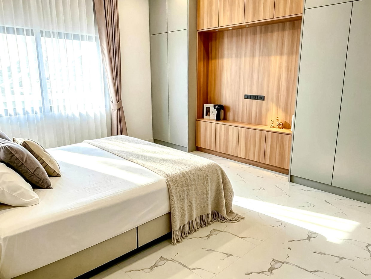 picture Luxury House for Sale Soi Khao Noi East Pattaya 4Bedroom - 5/10