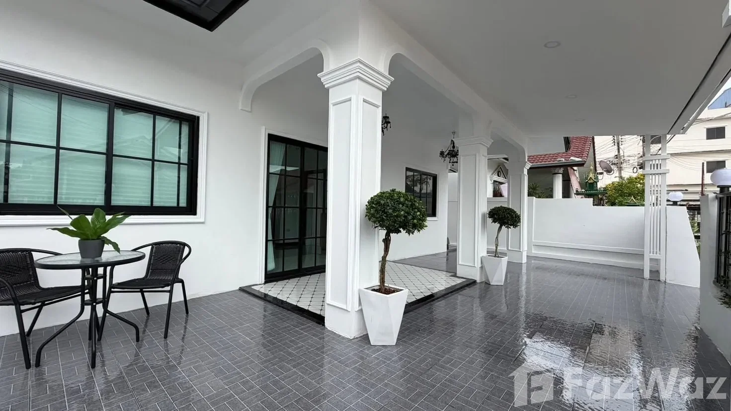 picture Modern Home with Premium Free Upgrades in a Prime Location 6543671 - 22/35
