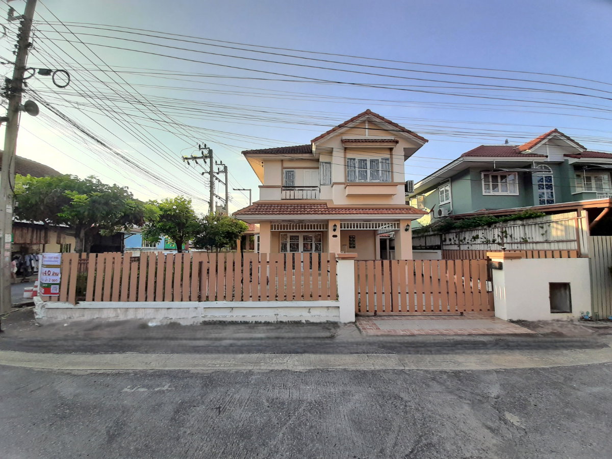 รูป บ้านเดี่ยว ม.สินเพชร จันทน์ทองเอี่ยม บางบัวทอง  59.5 ตรว. 3 นอน 2 น้ำ 4 จอด (ภายนอกอีก 4 รวมทั้งหมด 8 คัน ) ปกติ 4.4 ล้าน เหลือ 4.0 ล้าน  โ085-0732541 - รูปที่ 18/19