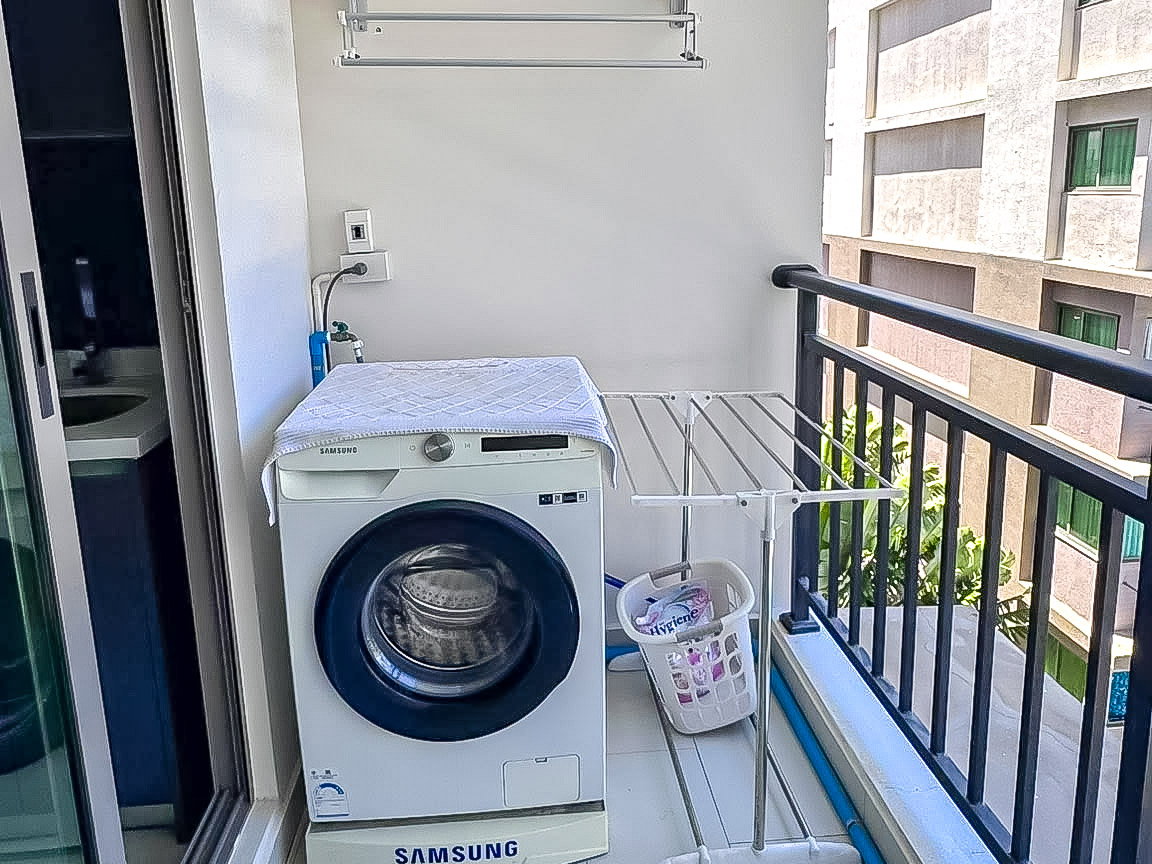 picture Arcadia Beach Continental Condo for Rent 1Bedroom Pool View - 8/9