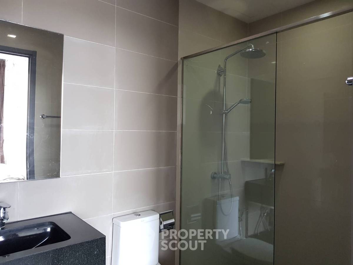 picture 2-BR 65 Sqm, 28th-Floor At The Edge Sukhumvit 23, 200m to MRT Sukhumvit (ID 889733) - 7/22