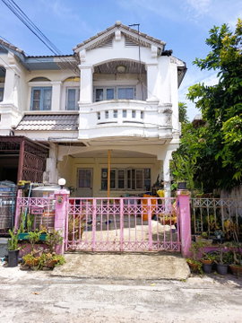 At this price...see it before it's gone! Under 2 million baht for a 2-storey house! For Sale — Townhouse, Nanta Garden Bang Pla 22, 29 Sq.Wah