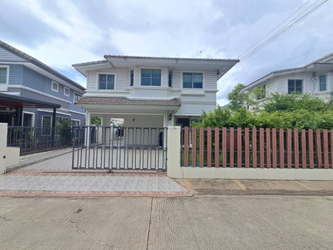บ้านเดี่ยว 3 ห้องนอน 2 ห้องน้ำ 