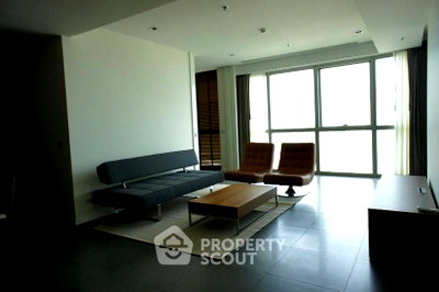 คอนโดให้เช่า : คอนโด The River Condominium ชั้นสูง 2 ห้องนอน 130 ตร.ม. ใกล้ BTS สะพานตากสิน 400 ม. (ID 509708)