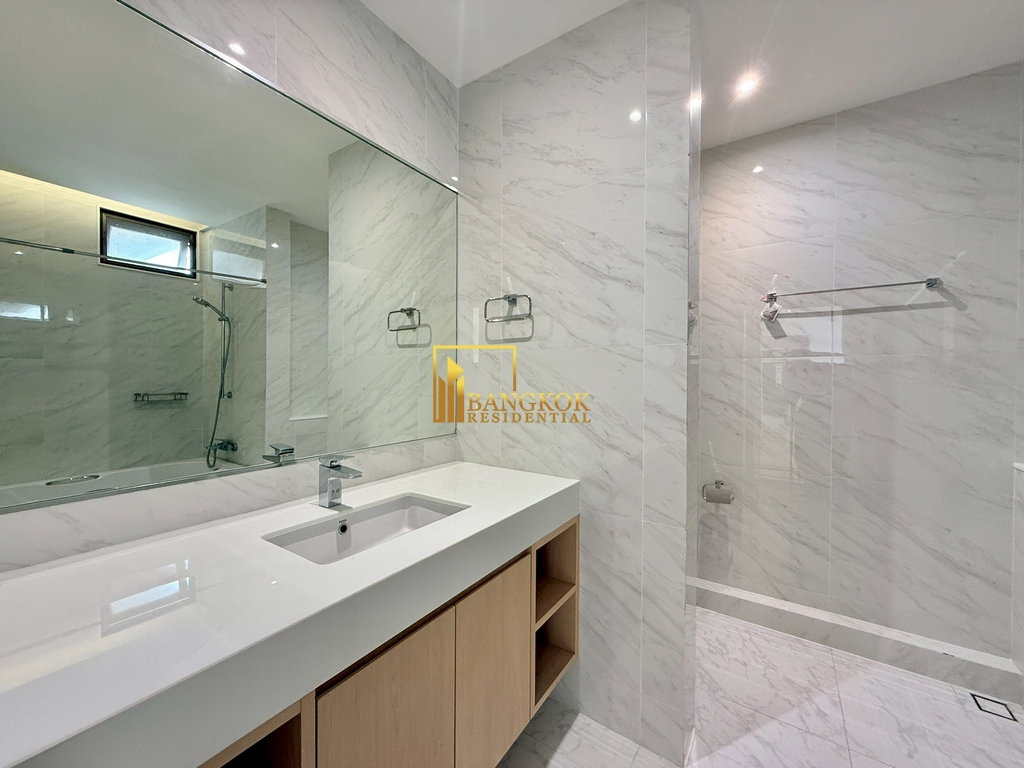 รูป Recently Renovated 3 Bedroom Apartment in Thonglor Area - BR21148AP - รูปที่ 18/43