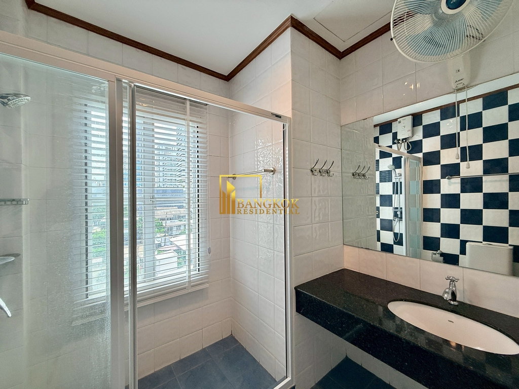 picture Baan Klang Krung | Spacious 4 Bedroom Townhouse in Thonglor - BR49091TH - 44/51