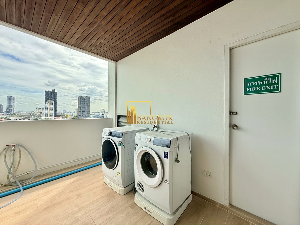 รูป Recently Renovated 3 Bedroom Apartment in Thonglor Area - BR21148AP - รูปที่ 31/43