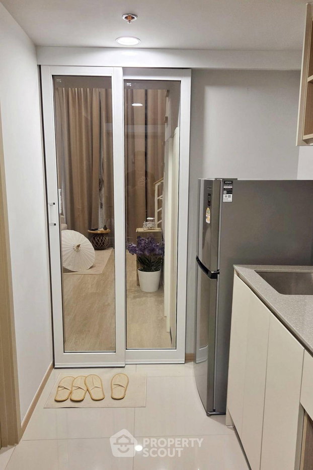 picture High-Floor 1-BR 36 Sqm, Culture Chula Near MRT Sam Yan 300m (ID 3054182) - 2/6