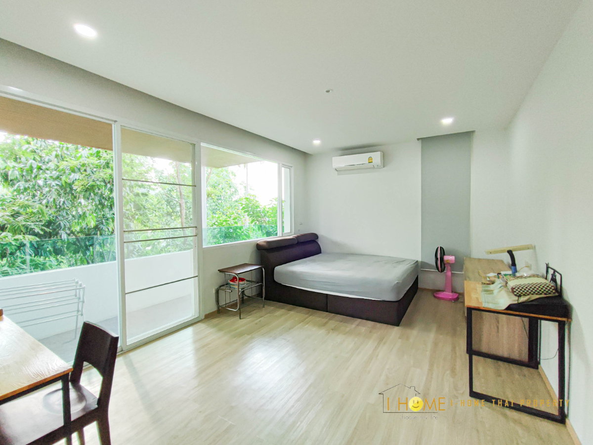 รูป ให้เช่า Luxury Pool Villa 3 ชั้น พร้อมสระว่ายน้ำส่วนตัว สไตล์ Modern #A1-V0018 - รูปที่ 11/46