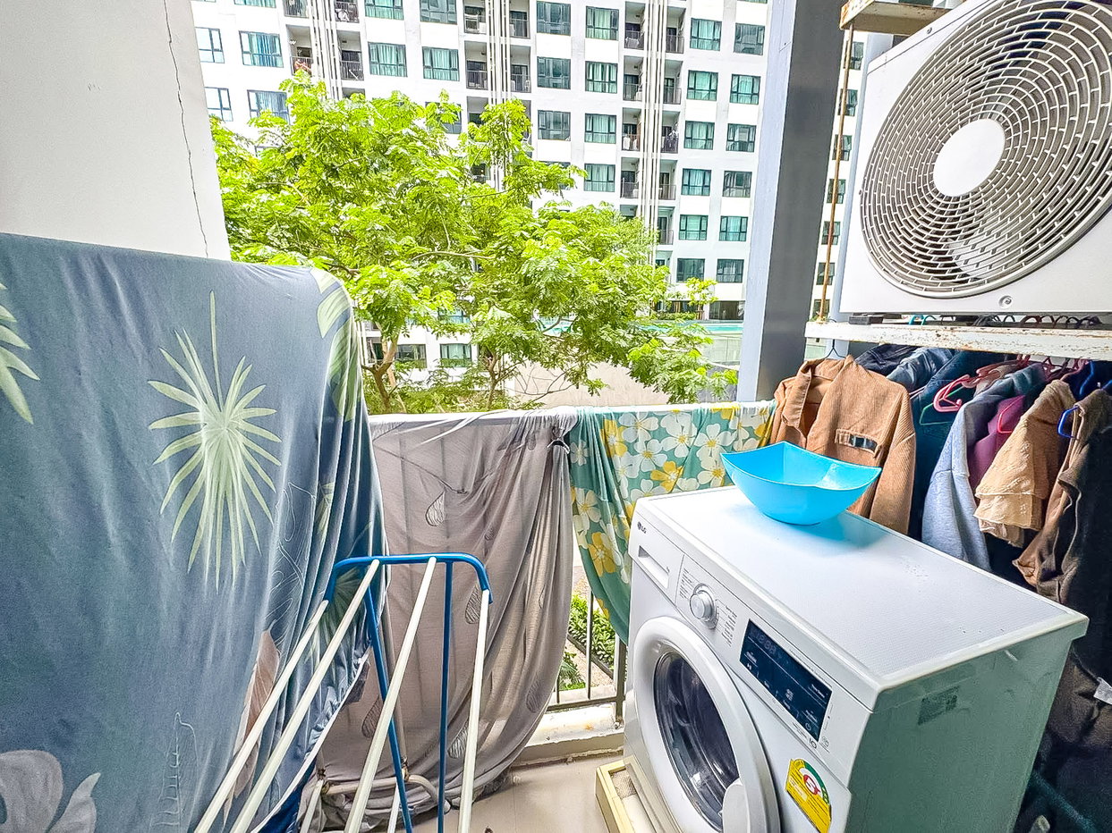 picture The Base Central Pattaya for Sale 1Bedroom Pool View Unit - 5/6