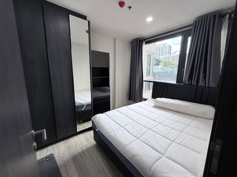 🔥 20,000 🔥ด่วน ! ห้องสวย XT Huaikhwang ใกล้ MRT แค่ 260 ม. | 1 Bed Plus กั้นเป็น 2 ห้องนอนได้ | พร้อมเข้าอยู่