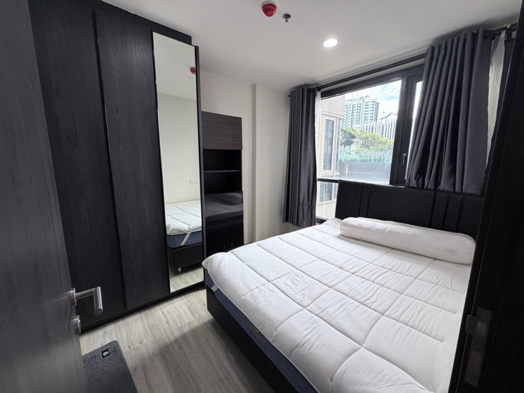 รูป 🔥 20,000 🔥ด่วน ! ห้องสวย XT Huaikhwang ใกล้ MRT แค่ 260 ม. | 1 Bed Plus กั้นเป็น 2 ห้องนอนได้ | พร้อมเข้าอยู่ - รูปที่ 1/13