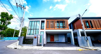 Houses for rent Chiang Mai : Pool Villa for Rent in Chiang Mai | 4 Bedrooms with Private Swimming Pool