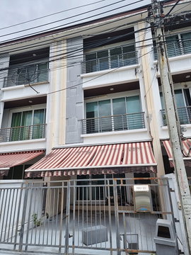 ขายทาวน์เฮ้าส์ 20.5 ตร.ว. หมู่บ้าน บ้านกลางเมือง ลาดพร้าว 87