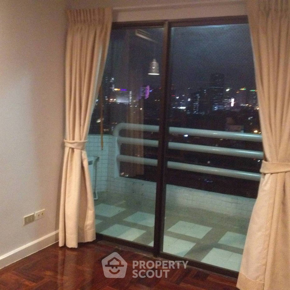 picture High-Floor 3-BR 144 Sqm At Richmond Palace, BTS Phrom Phong (ID 513684) - 5/6