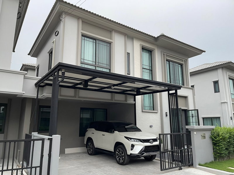 ขายบ้านแฝด : บ้านแฝดใหญ่ แกรนด์พลีโน พหล-วิภาวดี ใกล้ฟิวเจอร์พาร์ค รังสิต