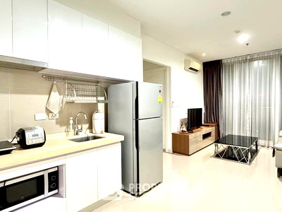 Condos for sale : 1-BR Condo 41 Sqm High-Floor 28th T.C. Green Rama 9 Near MRT Phra Ram 9 (ID 3044904)