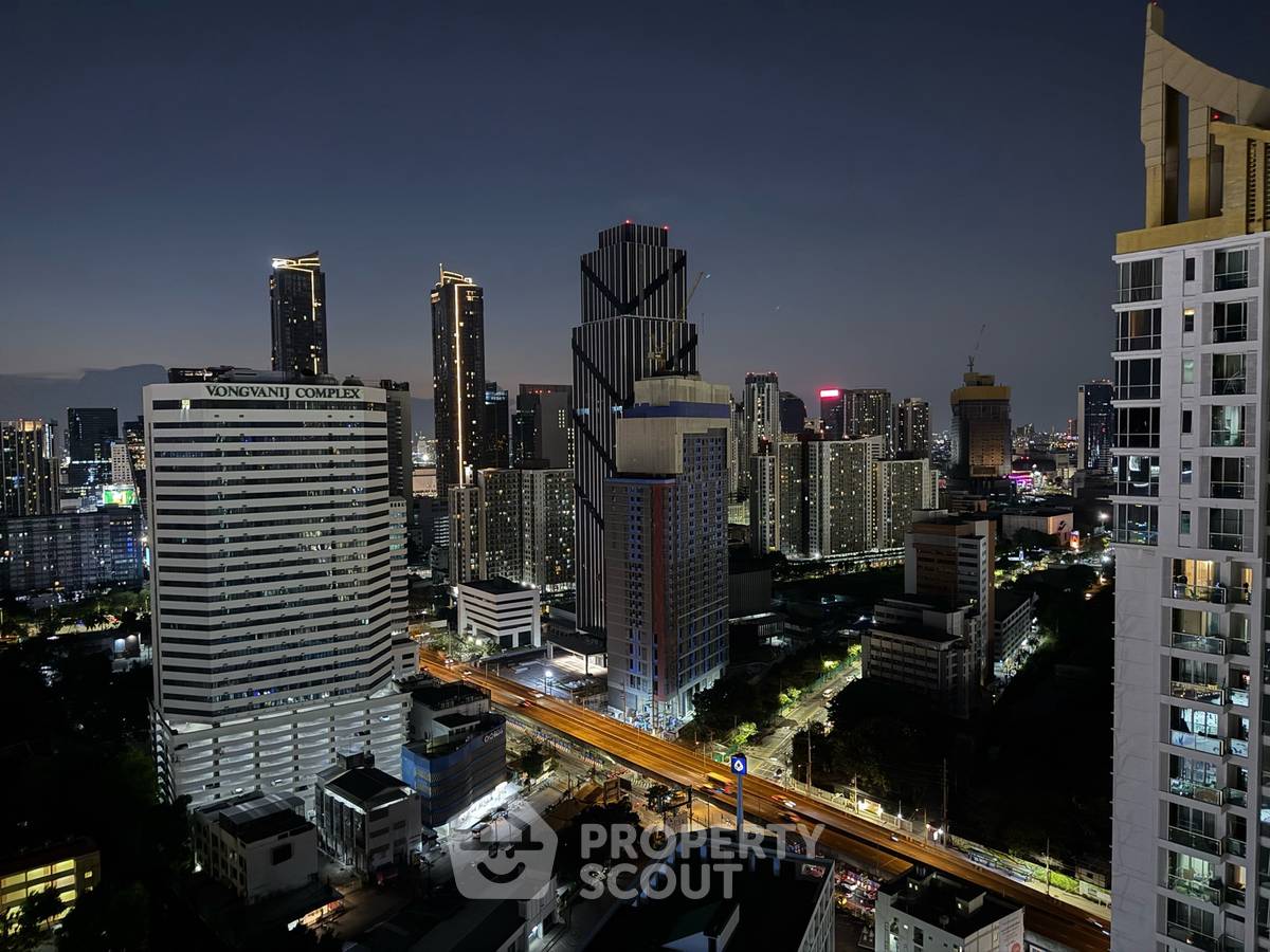 รูป คอนโด 1 ห้องนอน ขนาด 41 ตร.ม. ชั้น 28 โครงการ T.C. Green Rama 9 ใกล้ MRT พระราม 9 (ID 3044904) - รูปที่ 11/12