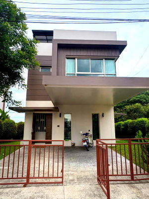 Houses for rent Chiang Mai :  3-Storey Detached House for Rent