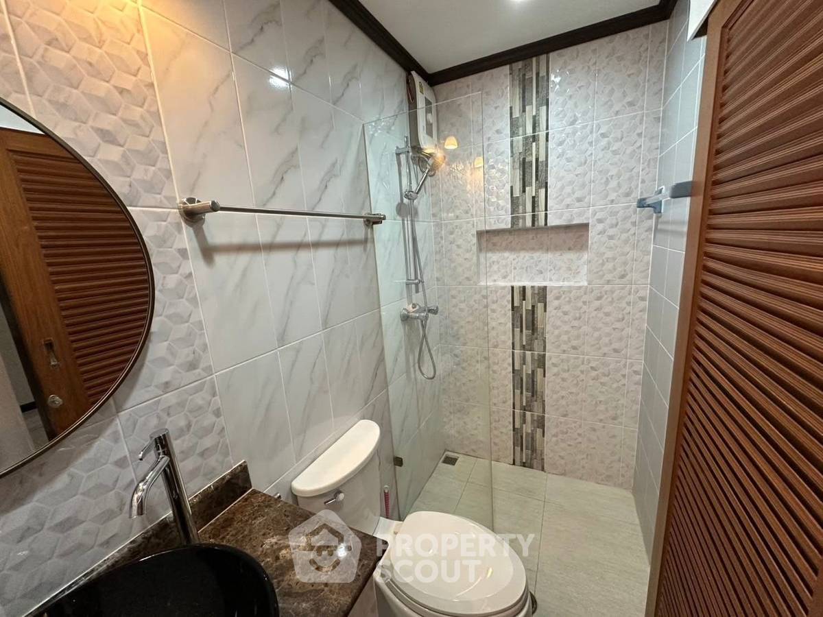 picture 23rd-Floor 2-BR 92 Sqm Condo At Top View Tower, 300m to BTS Thong Lor (ID 1972576) - 7/7