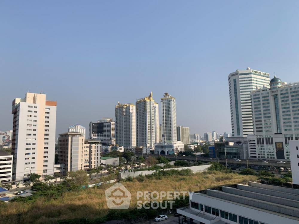 picture 1-BR Condo 37 Sqm, Lumpini Place Rama 9–Ratchada, Near MRT Phra Ram 9 (ID 811923) - 10/10