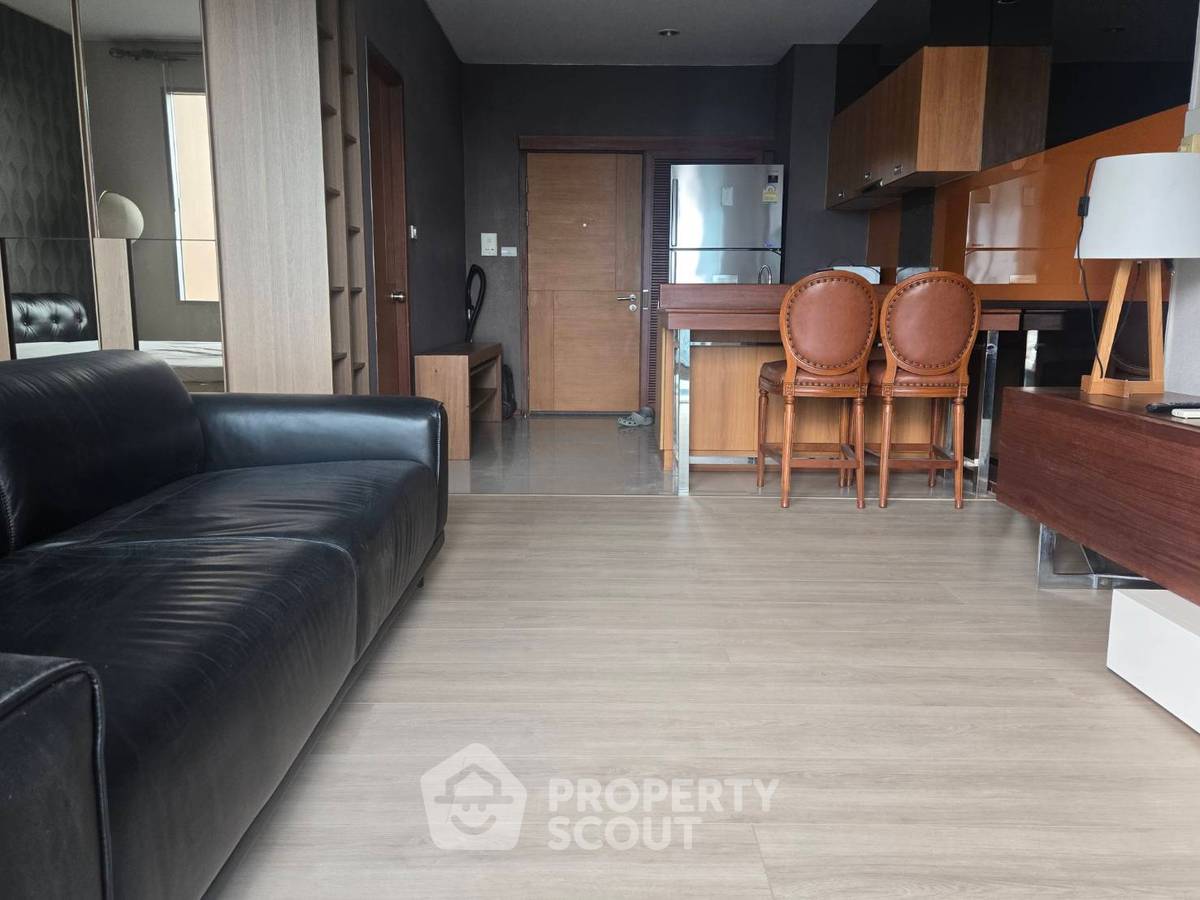 รูป คอนโด 1 ห้องนอน ขนาด 42 ตร.ม. ชั้น 23 โครงการ วิลล่า สาทร ใกล้ BTS กรุงธนบุรี 100 ม. (ID 1107923) - รูปที่ 3/4