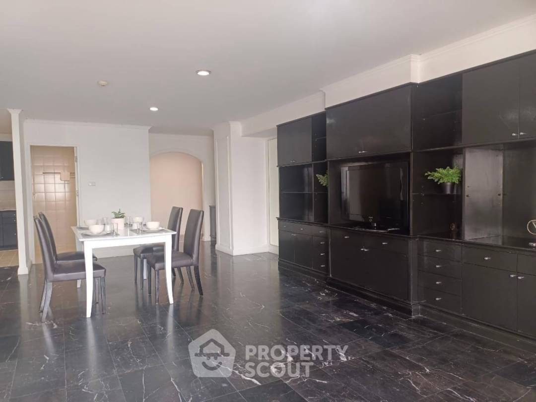 picture 3-BR 156 Sqm Condo At The Waterford Park Sukhumvit 53, BTS Thong Lor (ID 985418) - 2/18