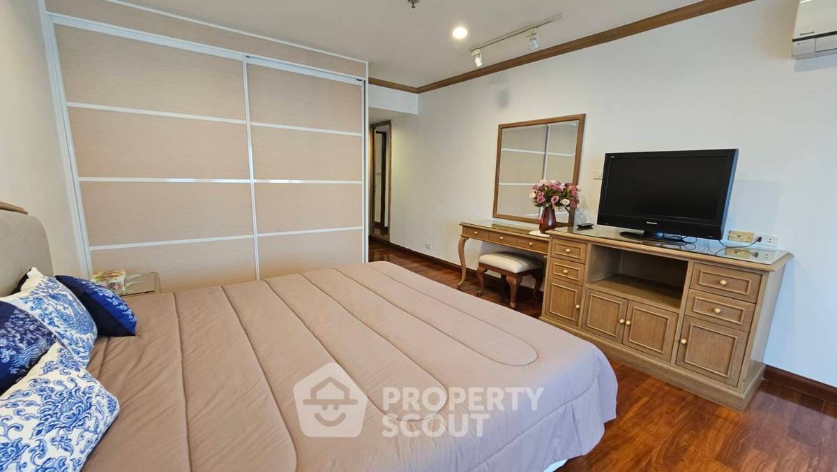 รูป คอนโด 2 ห้องนอน ชั้นสูง 136 ตร.ม. บ้านสวนเพชร ใกล้ BTS พร้อมพงษ์ 200 ม. (ID 1177613) - รูปที่ 14/28