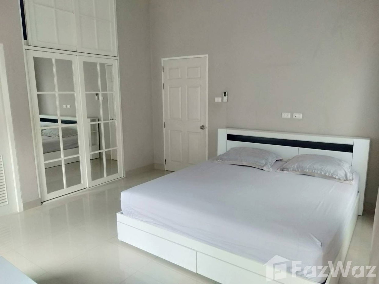 picture Paradise Awaits: Experience Luxury in Huai Yai 1151936 - 4/11