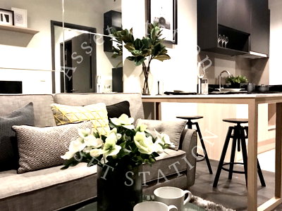 ขายคอนโด : Edge Sukhumvit 23 🚄 ใกล้ BTS อโศก 250 เมตร และ MRT สุขุมวิท 200 เมตร