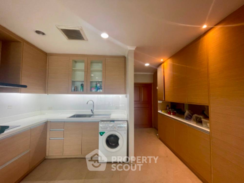รูป คอนโด 2 ห้องนอนให้เช่า ศาลาใหม่ สาทร การ์เด้นส์ 94 ตร.ม. ใกล้ MRT สีลม (ID 1945797) - รูปที่ 9/16
