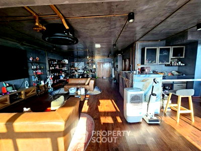 คอนโดให้เช่า : คอนโด 2 ห้องนอน ขนาด 275 ตร.ม. ที่ Unity Tower Condominium ย่านอุดมสุข (ID 3055025)