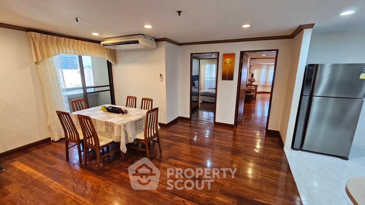 รูป คอนโด 2 ห้องนอน ชั้นสูง 136 ตร.ม. บ้านสวนเพชร ใกล้ BTS พร้อมพงษ์ 200 ม. (ID 1177613) - รูปที่ 10/28