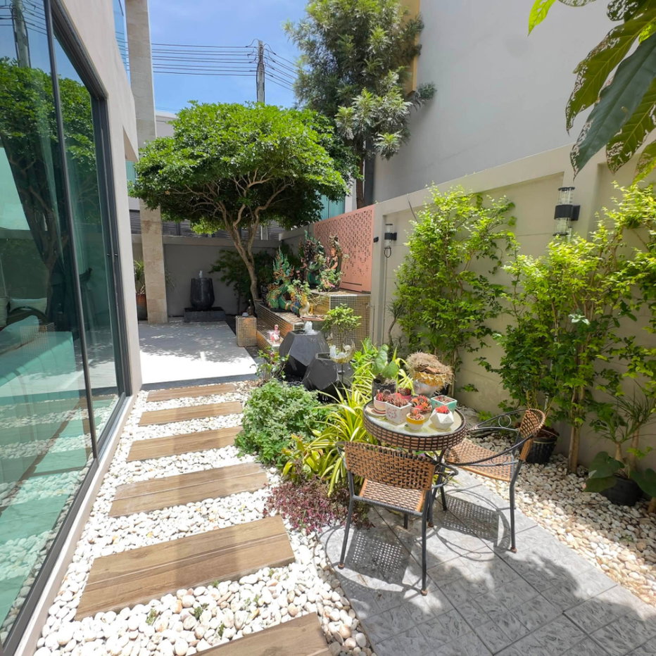 picture Luxury 2-Storey Modern Pool Villa Pattaya with premium decoration - Huay Yai zone - 42/48