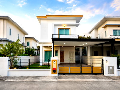 บ้านแฝด ชลบุรี : ขายบ้านแฝดรีโนเวทใหม่ ม.เมโทรปาร์ค เขาน้ำซับ ม.เกษตร ศรีราชา