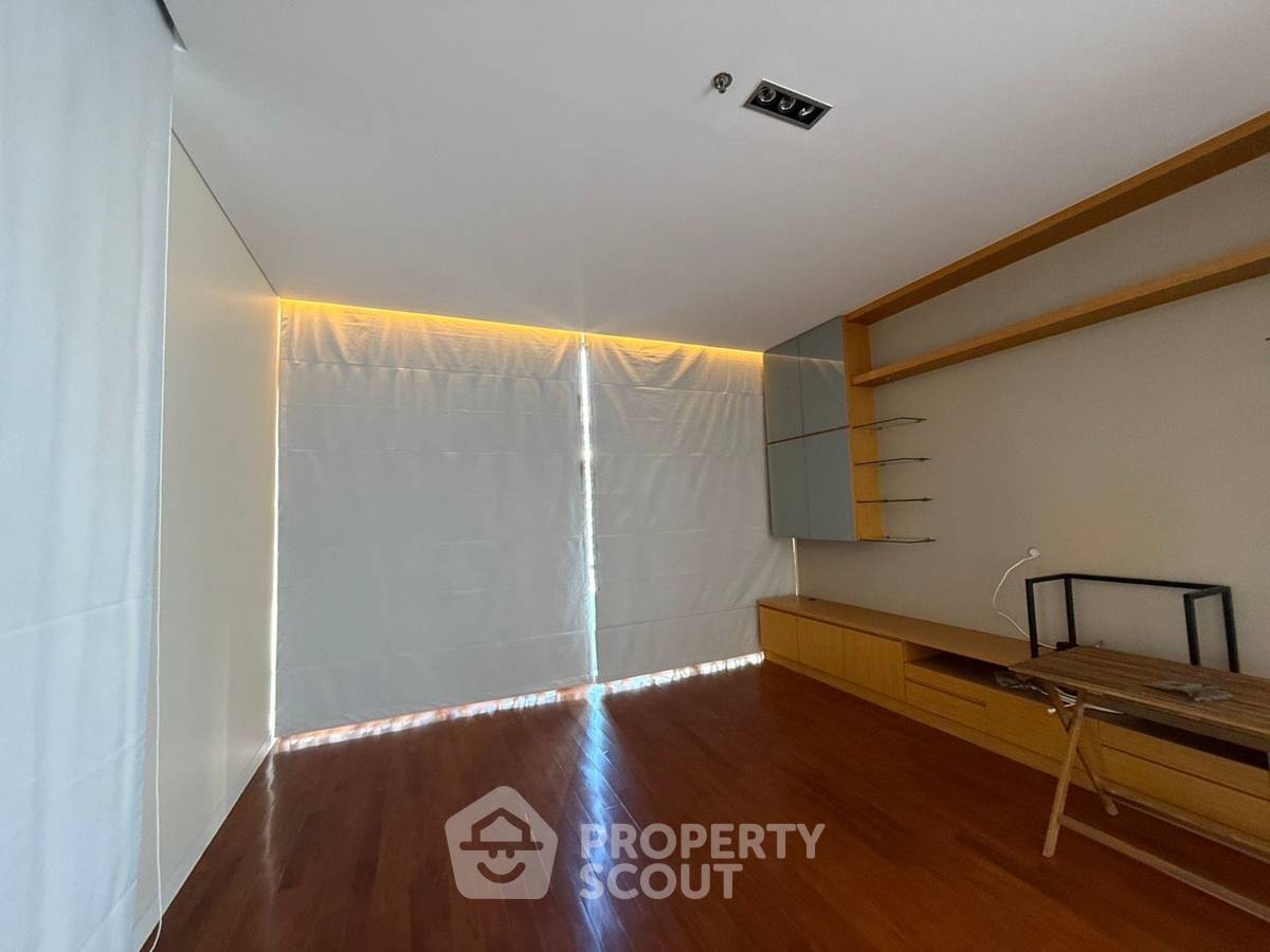 รูป คอนโด 2 ห้องนอน ขนาด 135 ตร.ม. โครงการ Domus Condominium ใกล้ BTS อโศก 300 ม. (ID 3057359) - รูปที่ 4/9